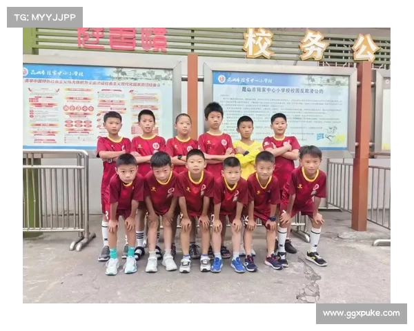 校园足球教练月薪破万引发广泛热议薪资与教育价值如何平衡 校园足球教练月薪破万引发广泛热议薪资与教育价值如何平衡