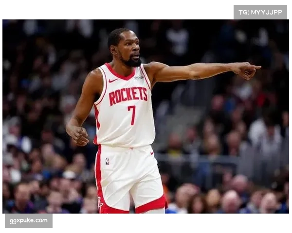 湖人里夫斯防守杜兰特效果显著，角色球员攻防两端贡献